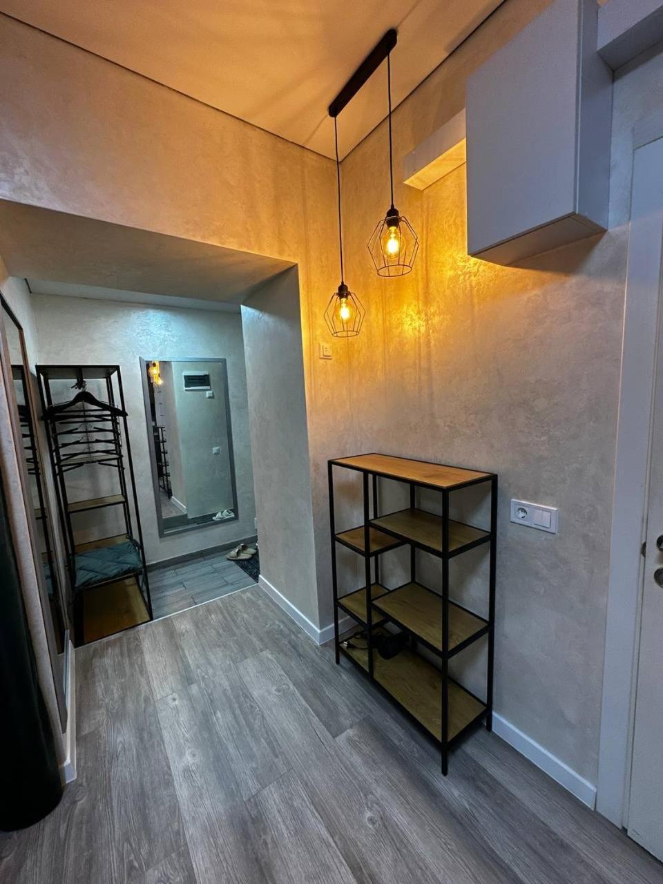 White Rooms On City Center Lviv Exterior foto